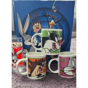 Lot of Looney Tunes Greeting Cards and Mugs